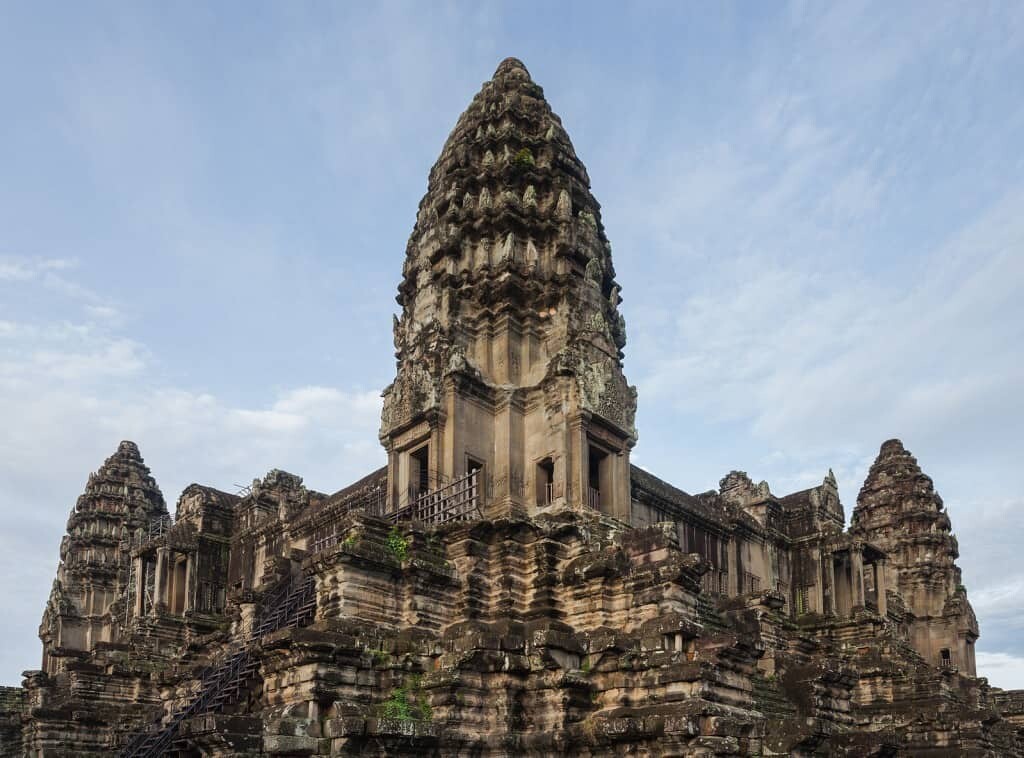 the-history-and-significance-of-angkor-wat-historic-mysteries