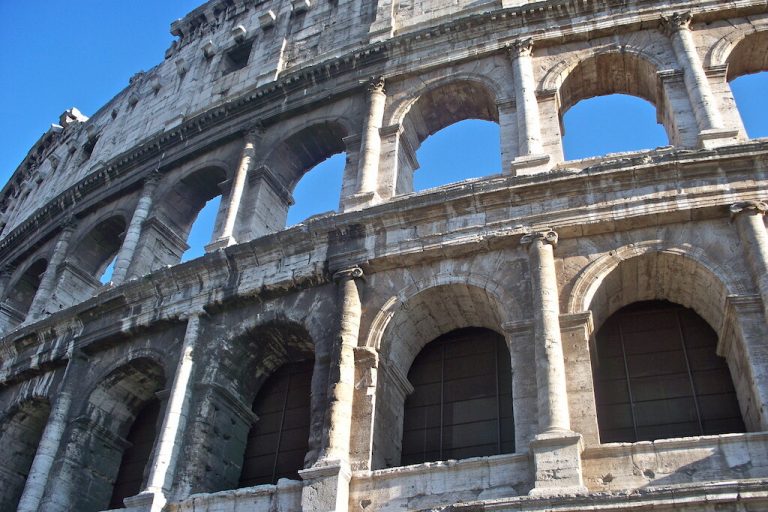 Roman Concrete: Volcanic Material Created An Empire - Historic Mysteries